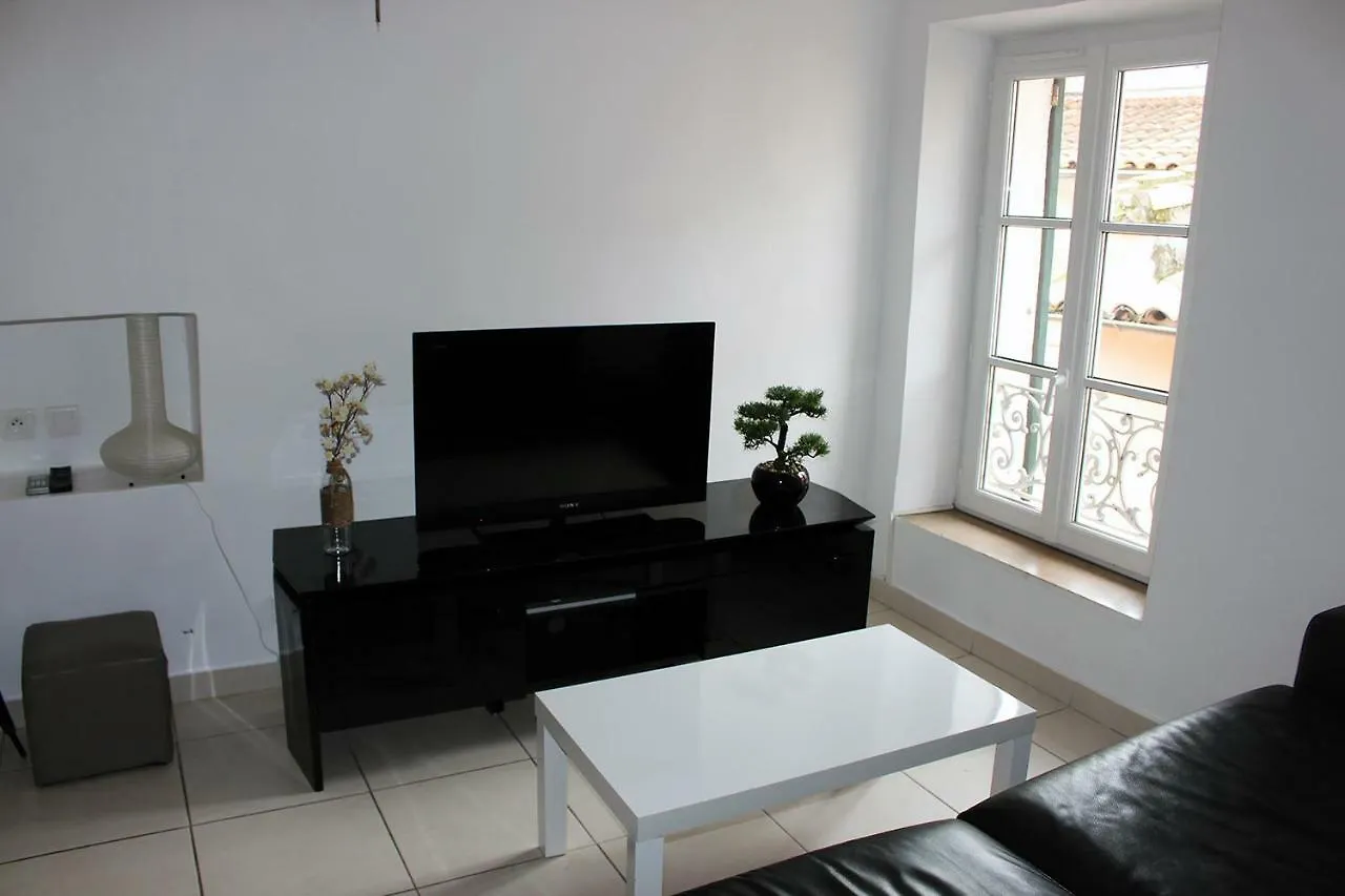Apartament A Deux Pas Du Palais Des Festivals , Deux Pieces Dans Le Bas Du Quartier Historique Du Suquet A Cannes
