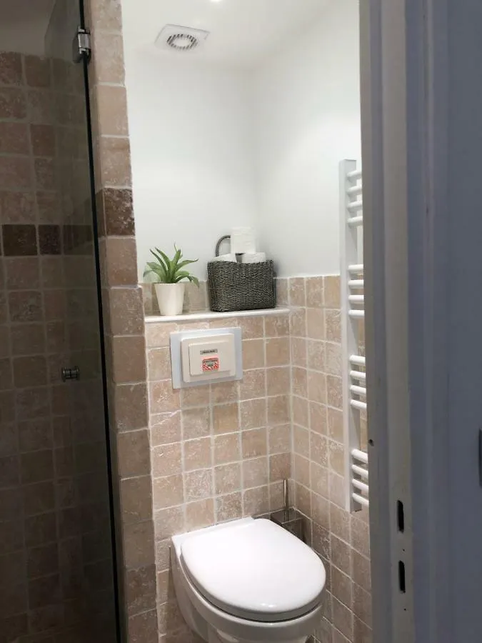 Apartament A Deux Pas Du Palais Des Festivals , Deux Pieces Dans Le Bas Du Quartier Historique Du Suquet A Cannes 0*,  Francja