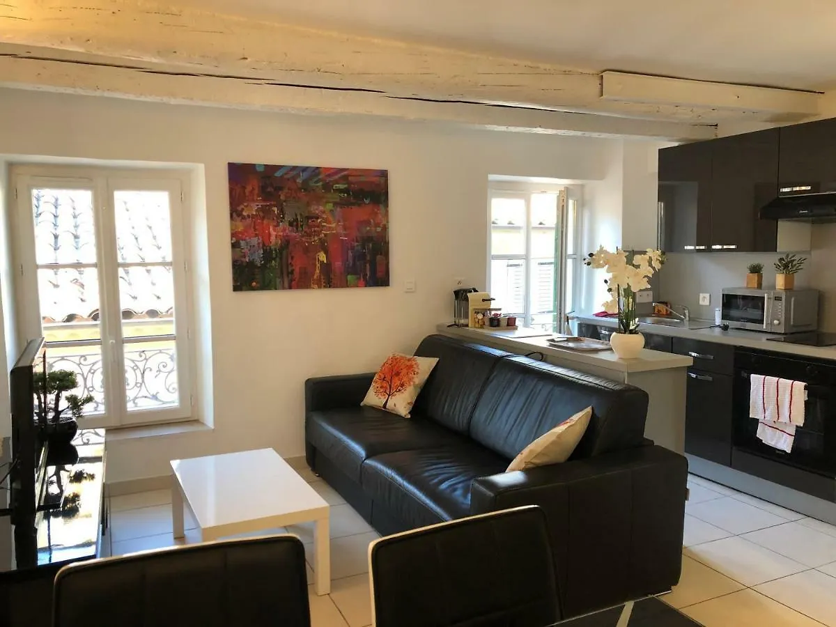 Apartament A Deux Pas Du Palais Des Festivals , Deux Pieces Dans Le Bas Du Quartier Historique Du Suquet A Cannes