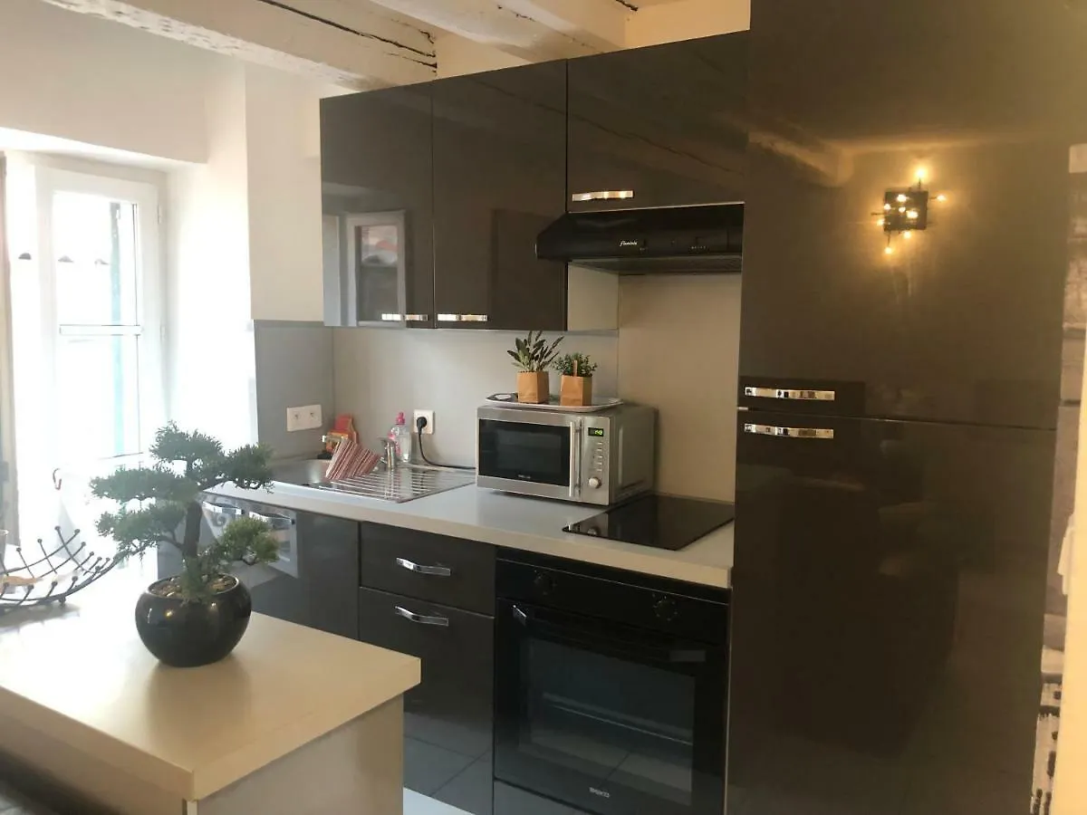 Apartament A Deux Pas Du Palais Des Festivals , Deux Pieces Dans Le Bas Du Quartier Historique Du Suquet A Cannes