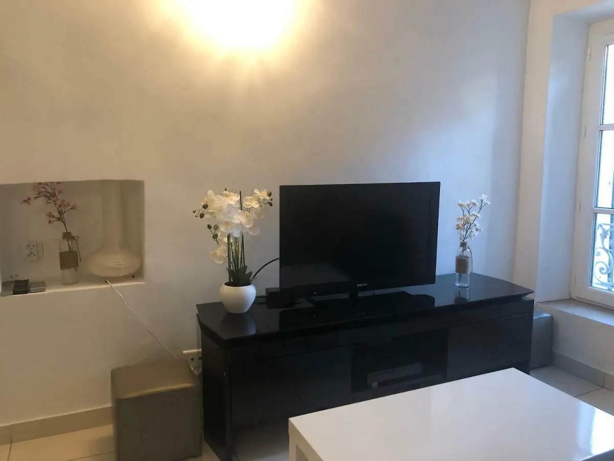 Apartament A Deux Pas Du Palais Des Festivals , Deux Pieces Dans Le Bas Du Quartier Historique Du Suquet A Cannes 0*,  Francja