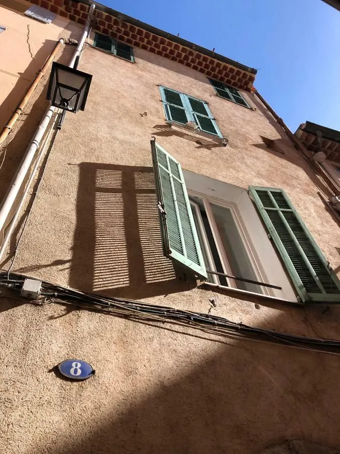 A Deux Pas Du Palais Des Festivals , Deux Pieces Dans Le Bas Du Quartier Historique Du Suquet A Cannes Apartment 0*,  France
