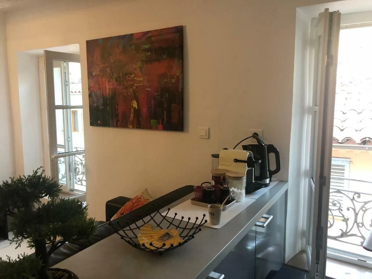 A Deux Pas Du Palais Des Festivals , Deux Pieces Dans Le Bas Du Quartier Historique Du Suquet A Cannes Lägenhet