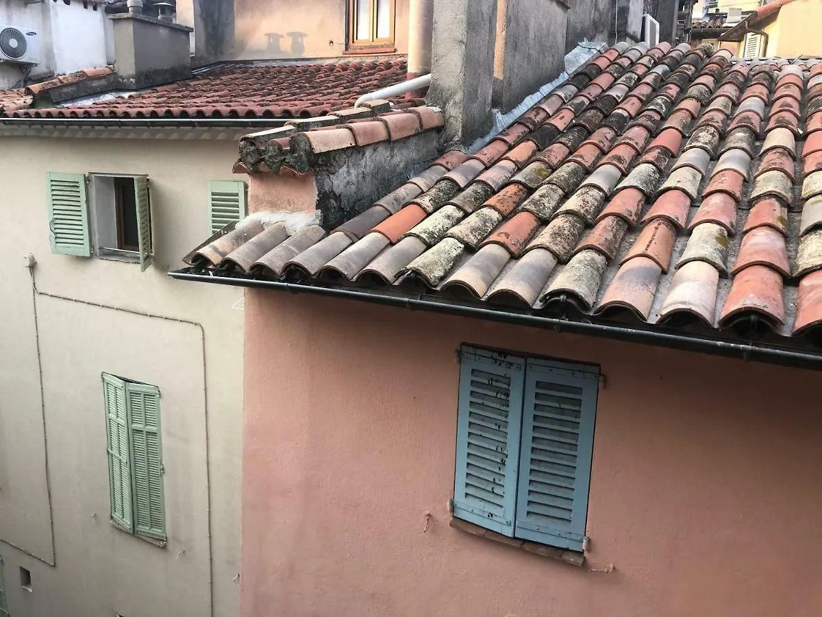 A Deux Pas Du Palais Des Festivals , Deux Pieces Dans Le Bas Du Quartier Historique Du Suquet A Cannes Lägenhet
